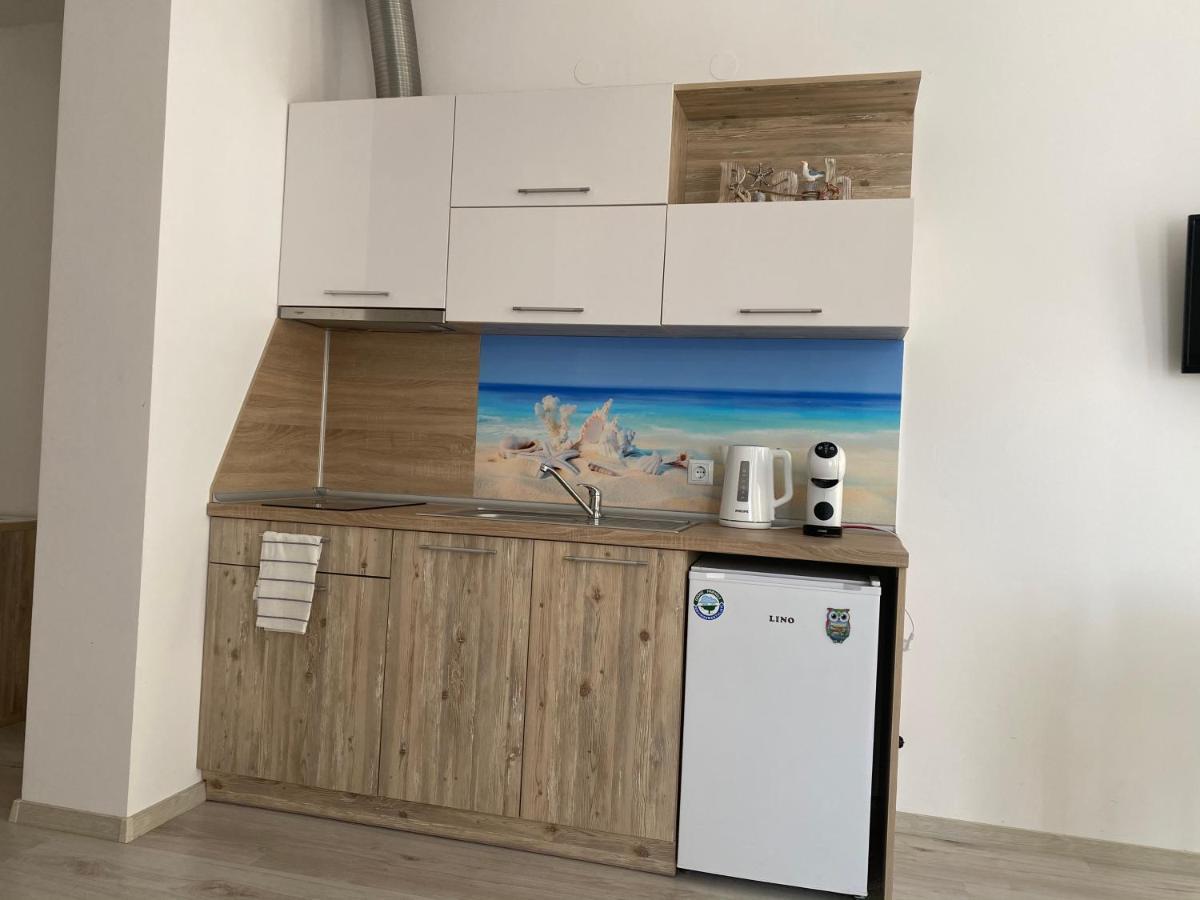 Sea Apartment Maria Baltsjik Buitenkant foto